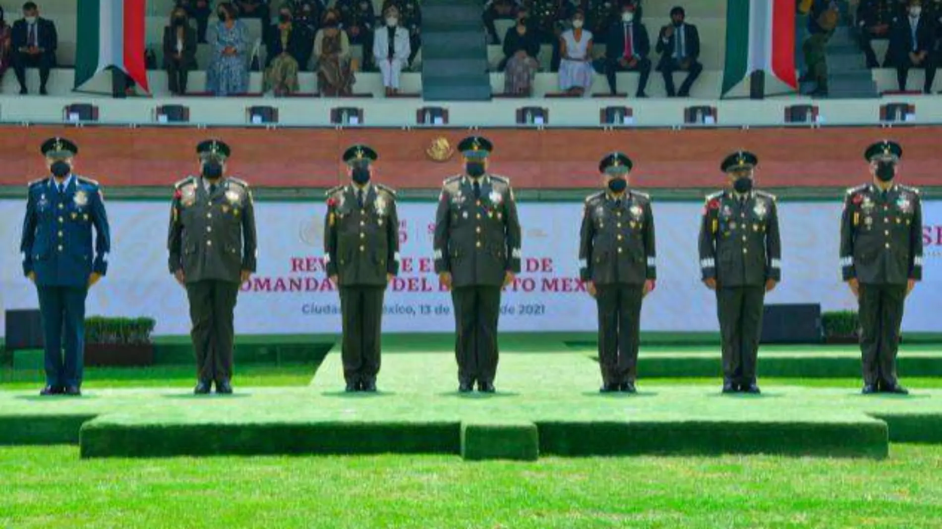 crean Comisión del Ejército